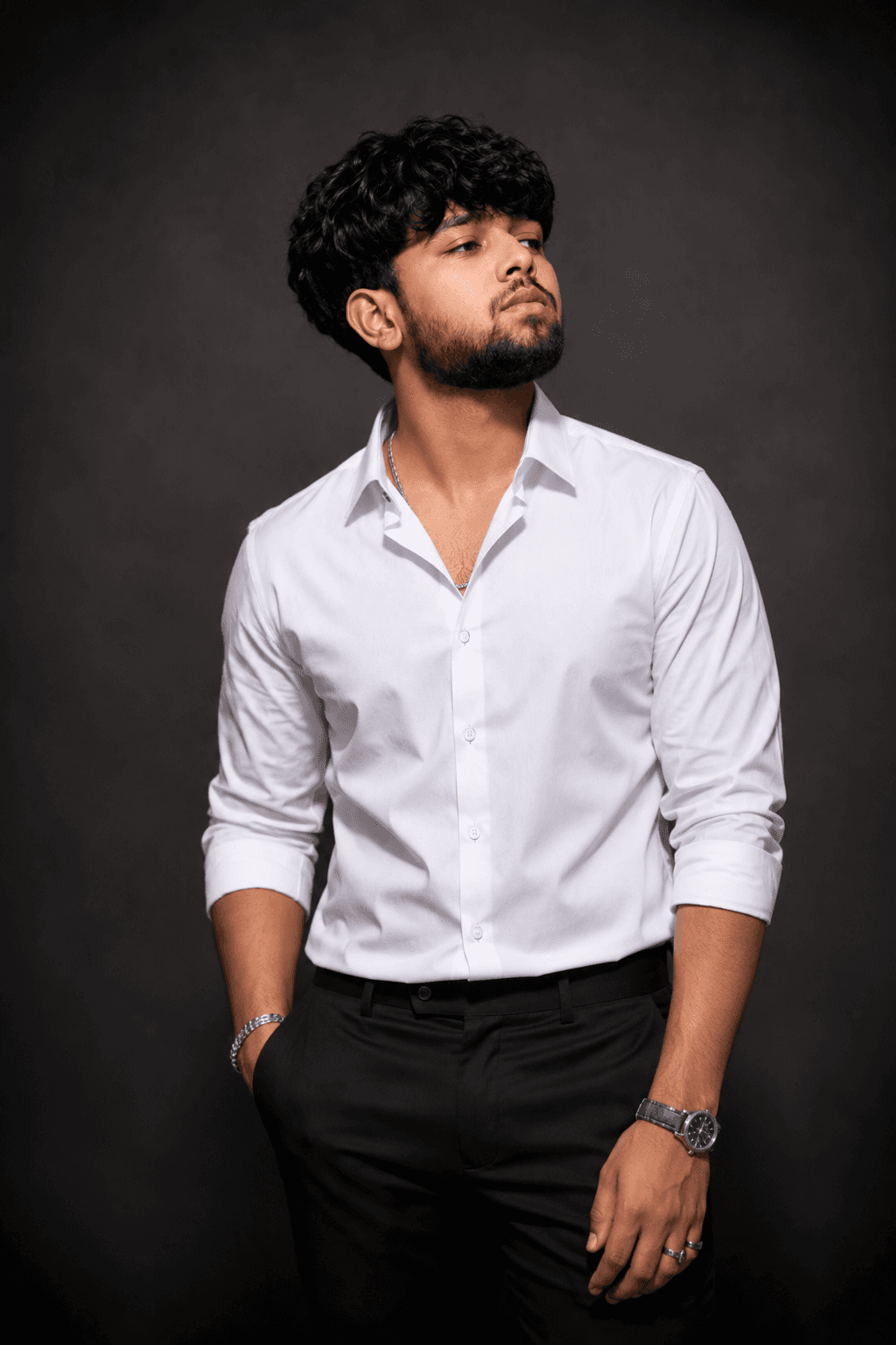 PhotoReady prompt preview for white shirt grey background headshot on photoready.kaamkardo.com